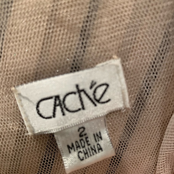 Classic dress - Picture 3 of 4